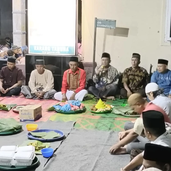 Peringati 10 Muharram, Pemdes Bakaran Batu Adakan Kenduri "Suroan" Bersama Warga - DigitalMediaPublic